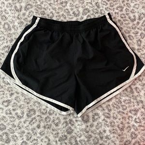 Nike juniors runner shorts